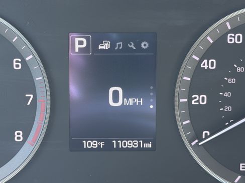 Used 2017 Hyundai Sonata SE FWD image 2