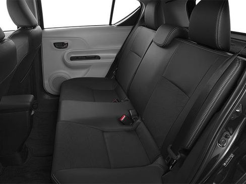 Used 2014 Toyota Prius C One image 10