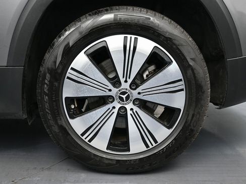 Used 2023 Mercedes-Benz EQB 250+ 250+ w/ Exclusive Package image 12