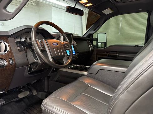 Used 2016 Ford F350 Platinum AWD/4WD image 5