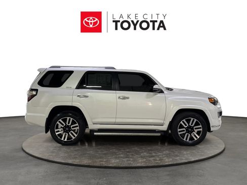 Used 2016 Toyota 4Runner Limited AWD/4WD image 11