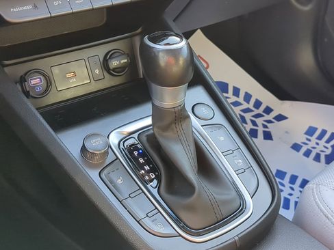 Used 2023 Hyundai Kona Limited image 27