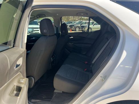 Used 2023 Chevrolet Equinox LT image 18