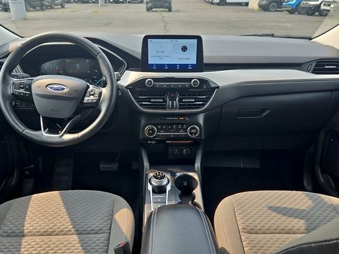 Used 2021 Ford Escape SE w/ Cold Weather Package AWD/4WD image 9