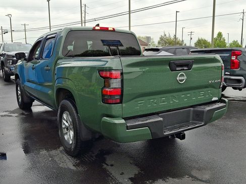 Used 2024 Nissan Frontier SV AWD/4WD image 4