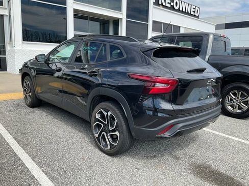 Used 2024 Chevrolet Trax RS w/ Driver Confidence Package image 4