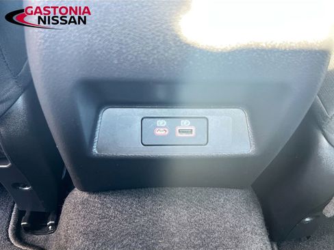 Used 2024 Nissan Altima 2.5 SV image 32