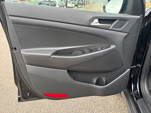 Used 2021 Hyundai Tucson Value FWD image 25