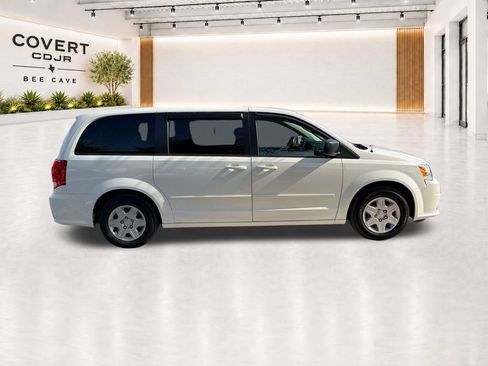 Used 2012 Dodge Grand Caravan SE FWD image 14