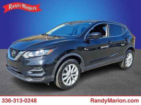 Used 2021 Nissan Rogue Sport S image 1