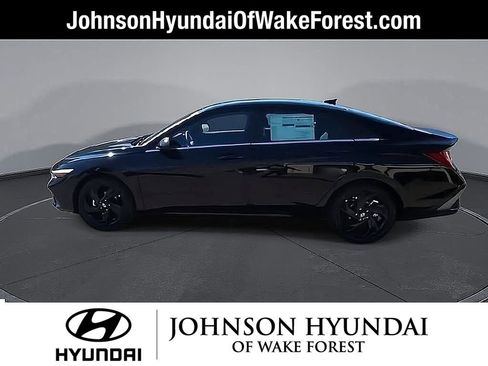 New 2026 Hyundai Elantra SEL Sport Premium FWD image 10