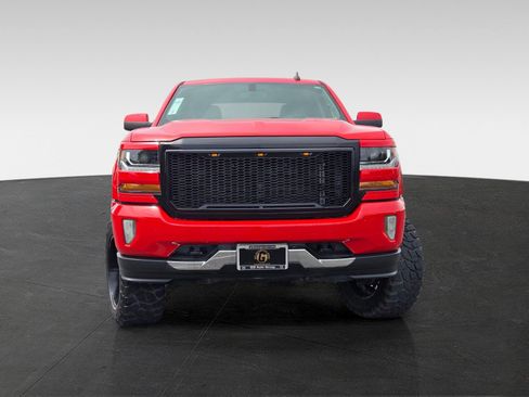 Used 2017 Chevrolet Silverado 1500 LT w/ LT Convenience Package AWD/4WD image 2