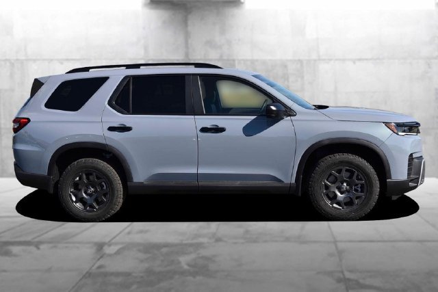 New 2026 Honda Pilot TrailSport image 5