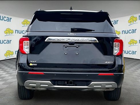 Used 2023 Ford Explorer XLT w/ Equipment Group 202A AWD/4WD image 5