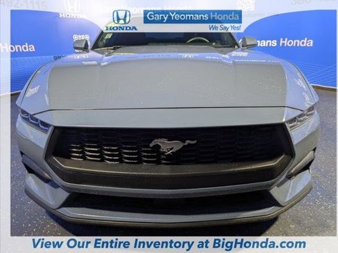 Used 2024 Ford Mustang Premium image 11