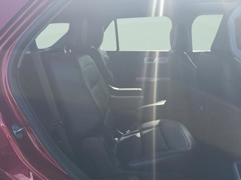 Certified 2024 Ford Explorer Limited w/ Limited Technology Package AWD/4WD image 35