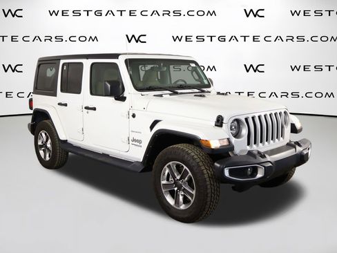 Used 2022 Jeep Wrangler Unlimited Sahara AWD/4WD image 44