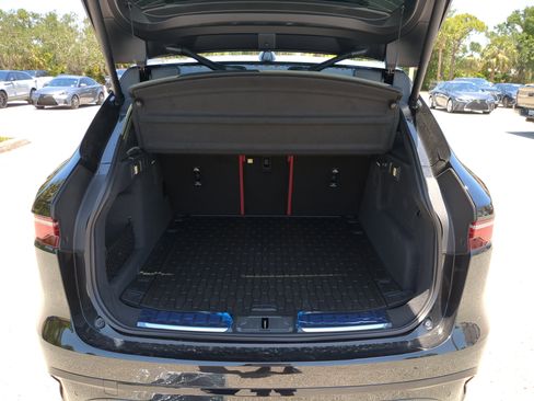 New 2026 Jaguar F-PACE R-Dynamic S image 11