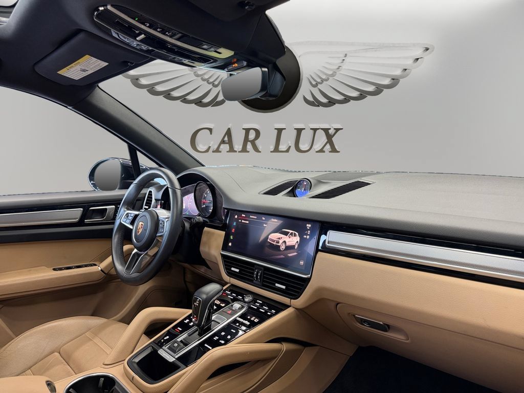 Used 2023 Porsche Cayenne Platinum Edition AWD/4WD image 17