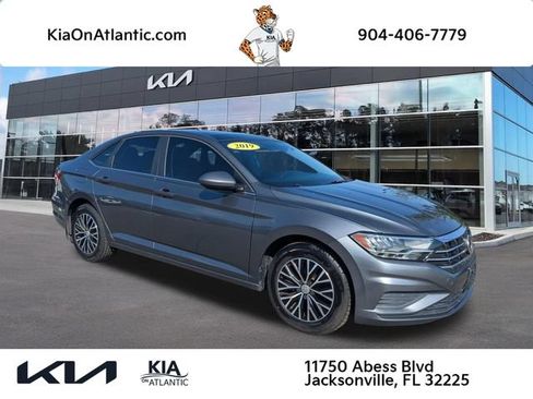 Used 2019 Volkswagen Jetta SE FWD image 1