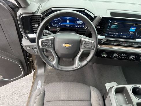 Certified 2023 Chevrolet Silverado 1500 LT AWD/4WD image 15