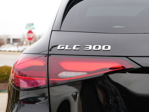 New 2026 Mercedes-Benz GLC 300 4MATIC image 14