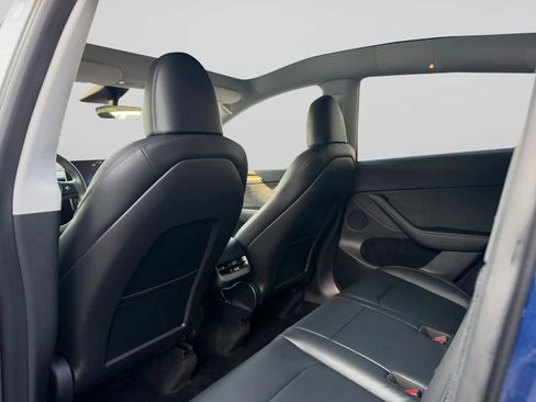 Used 2023 Tesla Model Y Long Range AWD/4WD image 25