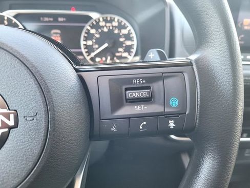 Certified 2023 Nissan Rogue SV FWD image 26