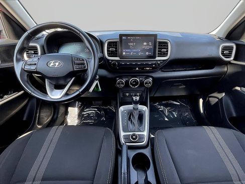 Certified 2023 Hyundai Venue SEL FWD image 9