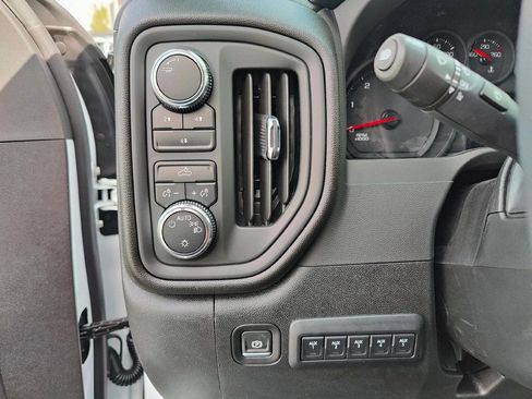 Used 2025 GMC Sierra 3500 Pro w/ Convenience Package image 14