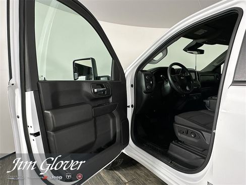 Used 2025 Chevrolet Silverado 2500 Custom w/ Custom Convenience Package image 20