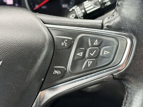 Used 2021 Chevrolet Equinox LT FWD image 22