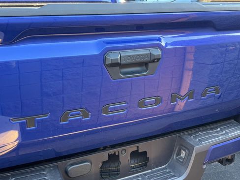 Certified 2025 Toyota Tacoma SR5 image 11