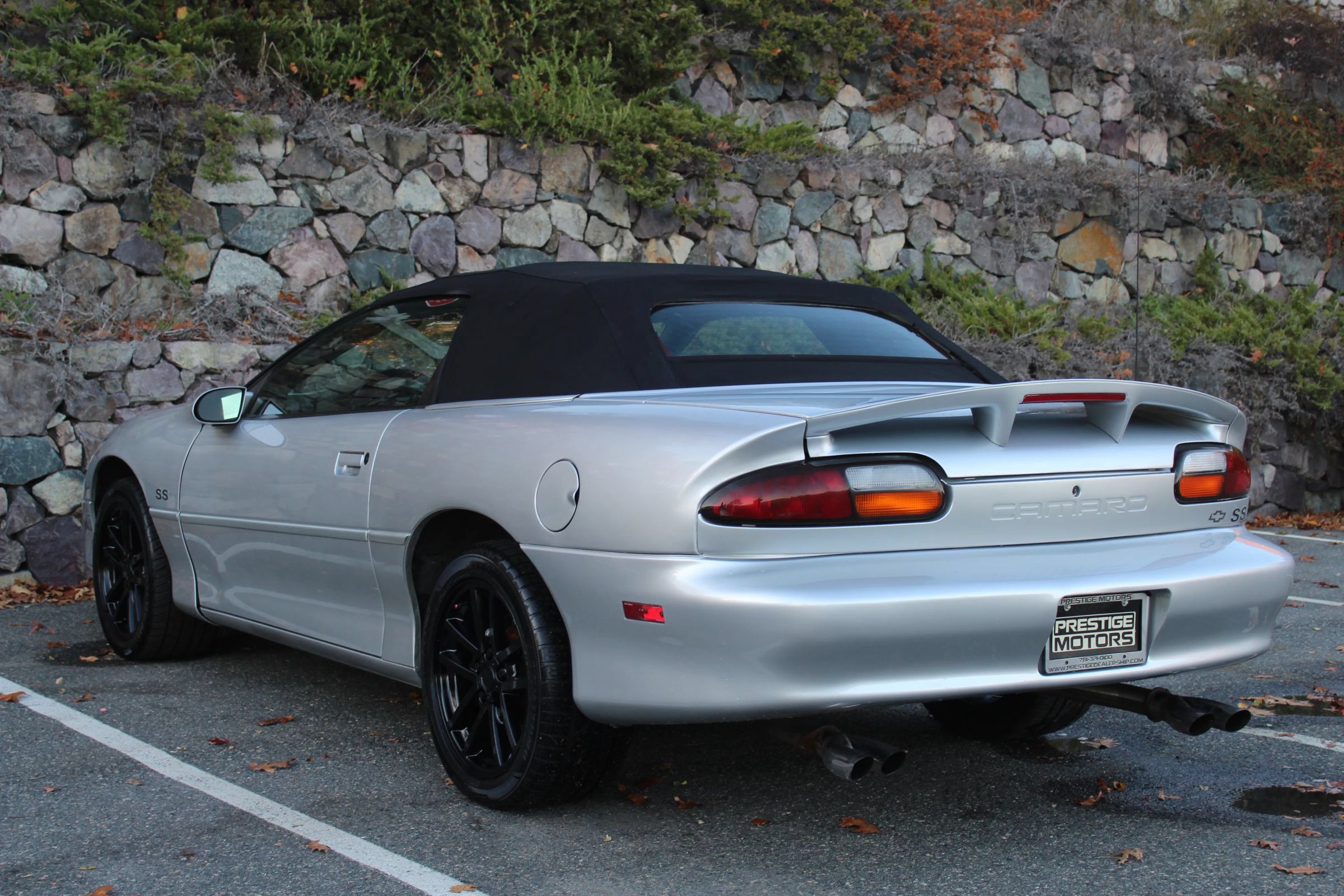 Used 2000 Chevrolet Camaro Z28 w/ SS Performance/Appearance Pkg RWD image 7