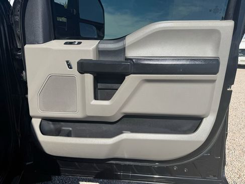Used 2020 Ford F350 XLT w/ XLT Premium Package AWD/4WD image 7