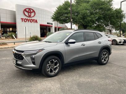 Used 2025 Chevrolet Trax LT