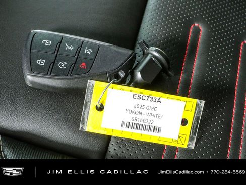 Used 2025 GMC Yukon AT4 Ultimate w/ LPO, Floor Liner Package AWD/4WD image 43