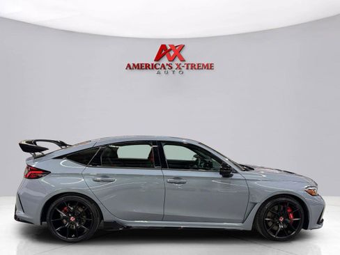 Used 2024 Honda Civic Type R image 5