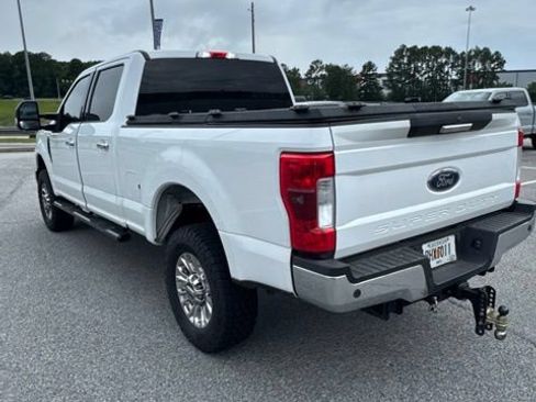 Used 2017 Ford F250 XLT w/ XLT Premium Package AWD/4WD image 13