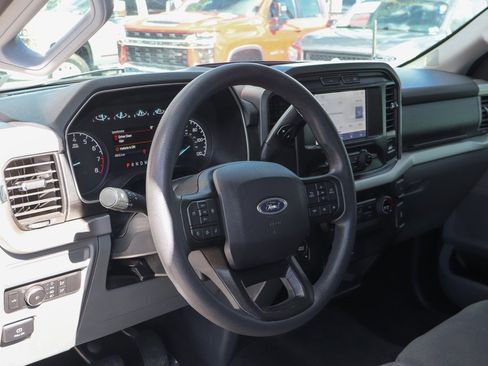 Used 2021 Ford F150 XLT image 19