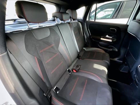 Used 2025 Mercedes-Benz GLA 250 image 20