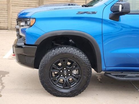 Used 2023 Chevrolet Silverado 1500 ZR2 w/ Technology Package image 15