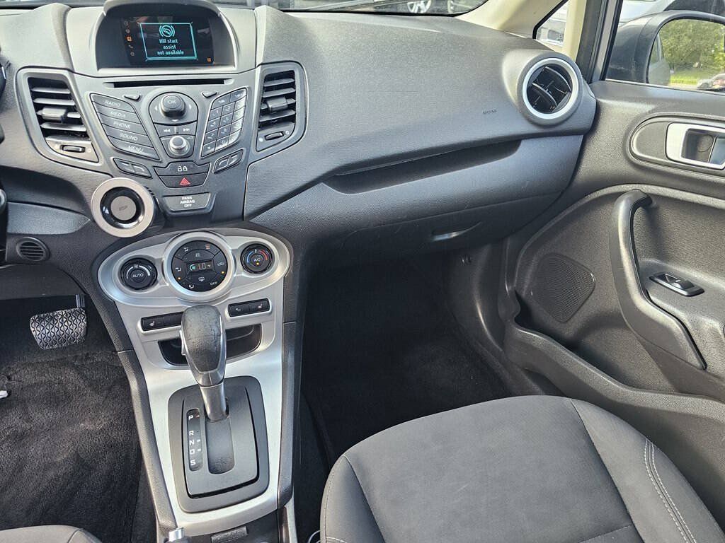 Used 2014 Ford Fiesta SE w/ Comfort Package FWD image 24