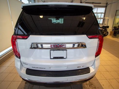 Used 2021 GMC Yukon SLT w/ SLT Luxury Plus Package image 6