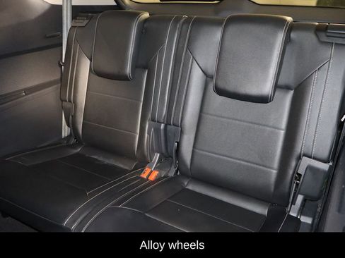 Used 2021 Volkswagen Atlas SE image 16