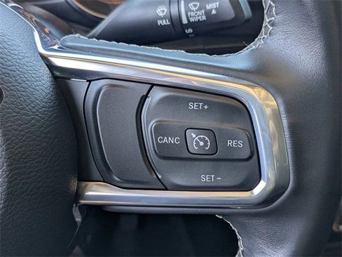 Used 2022 Jeep Gladiator Overland w/ Popular Equipment Package image 23