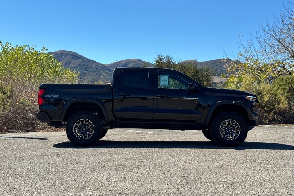 Used 2024 Chevrolet Colorado ZR2 w/ Safety Package AWD/4WD image 3
