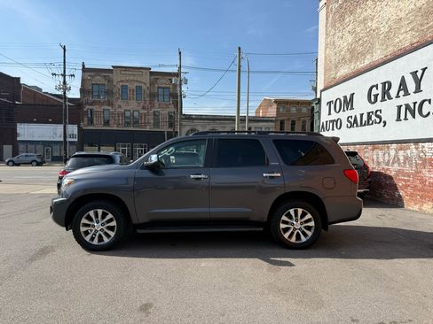 Used 2017 Toyota Sequoia Limited image 5