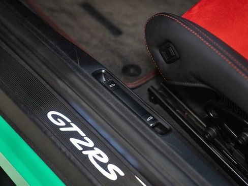 Used 2018 Porsche 911 GT2 RS RWD image 17