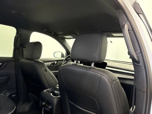 Used 2025 Buick Enclave Preferred AWD/4WD image 14